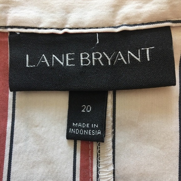 Lane Bryant Cream Wrap Blouse with V-Neck and Fitted Style - Picture 8 of 11